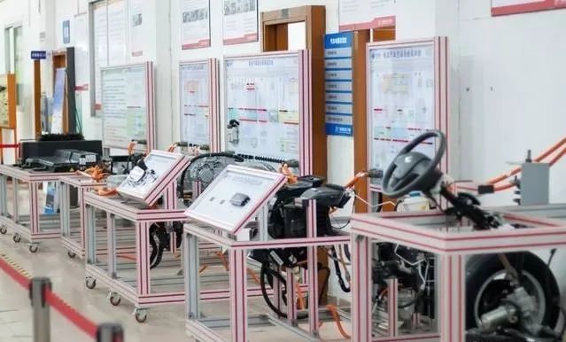 博鱼官方下载：白银市职业中等专业学校2021年招生简章